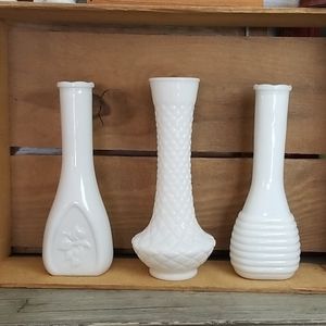 Set of 3 vintage milk glass bud vases